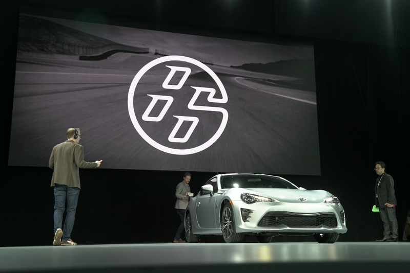 Illustration for article titled How Many 86 Emblems Are On The 2017 Toyota 86?